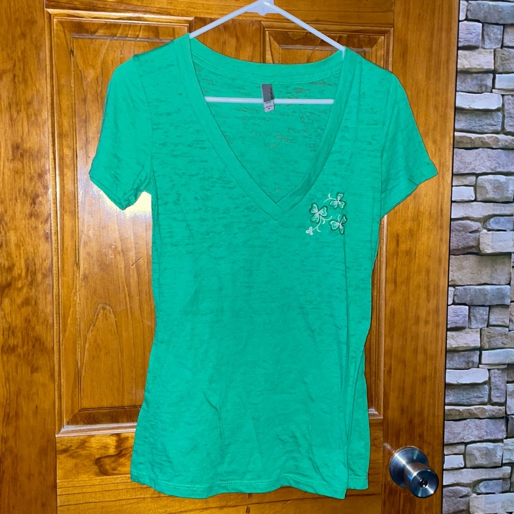 Shamrock tee shirt size medium